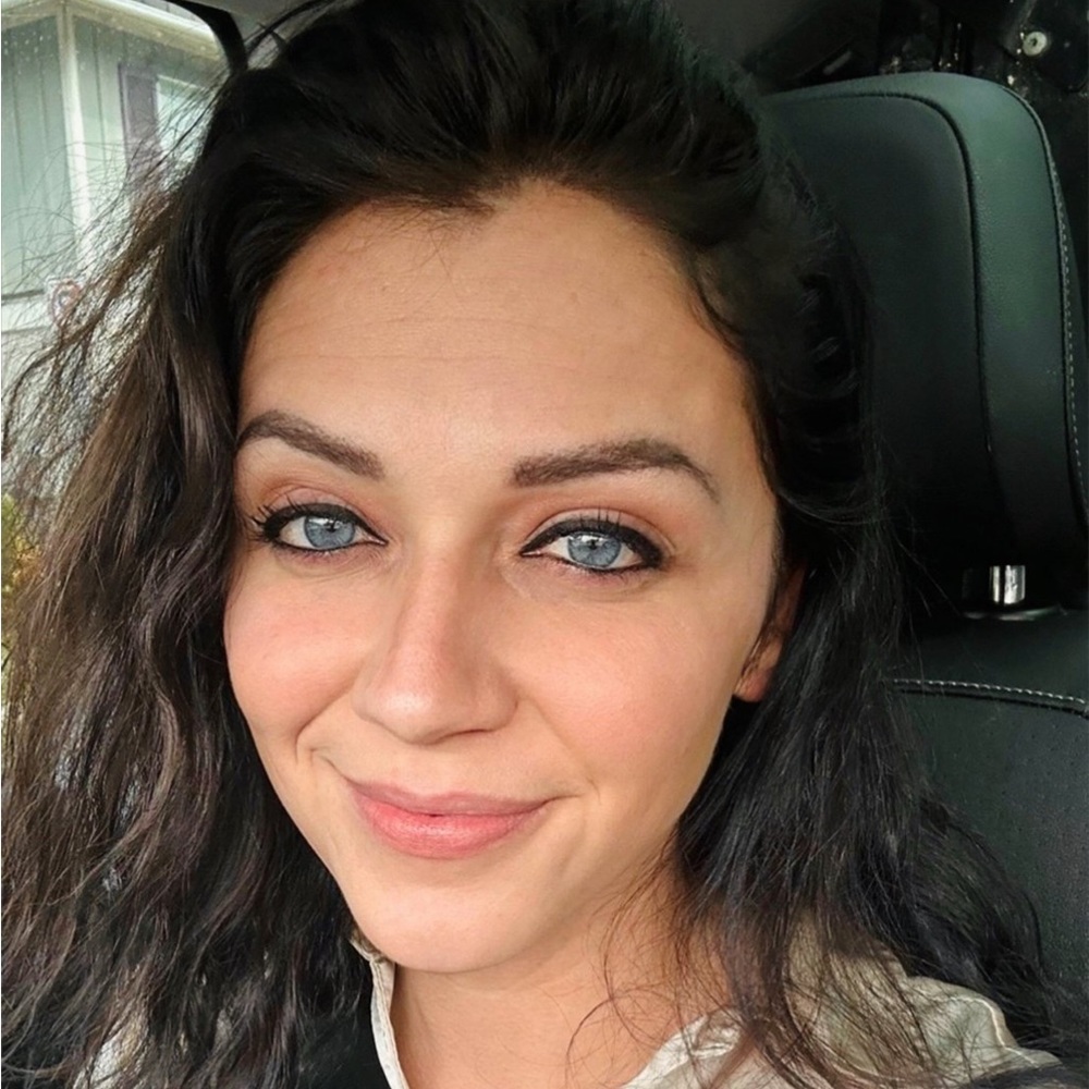 Meet your Posher, Nikki